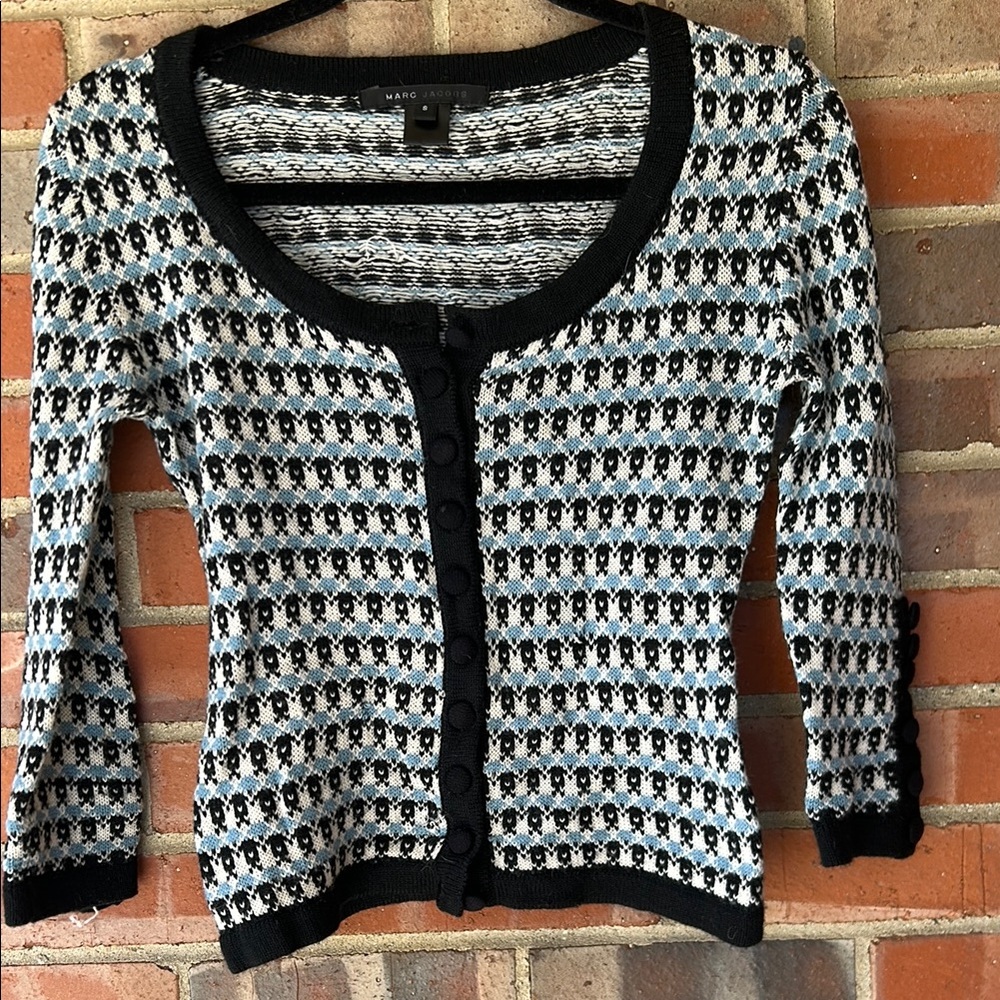 Women's Black and White Sweater